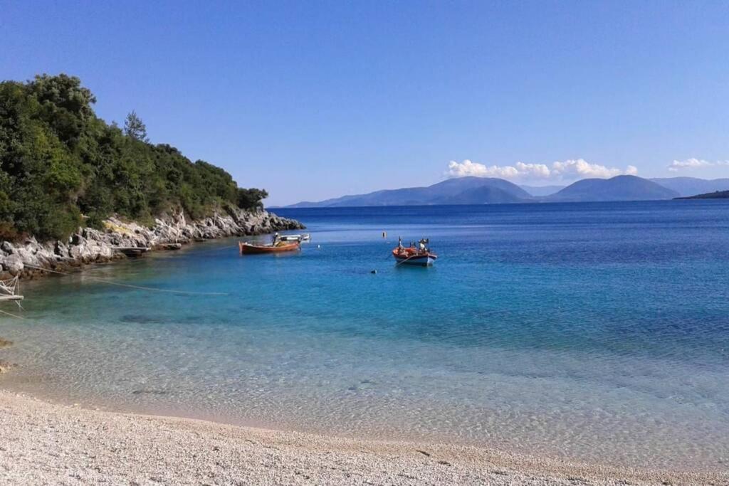 Manto Apartments Lefkada Evgiros Buitenkant foto